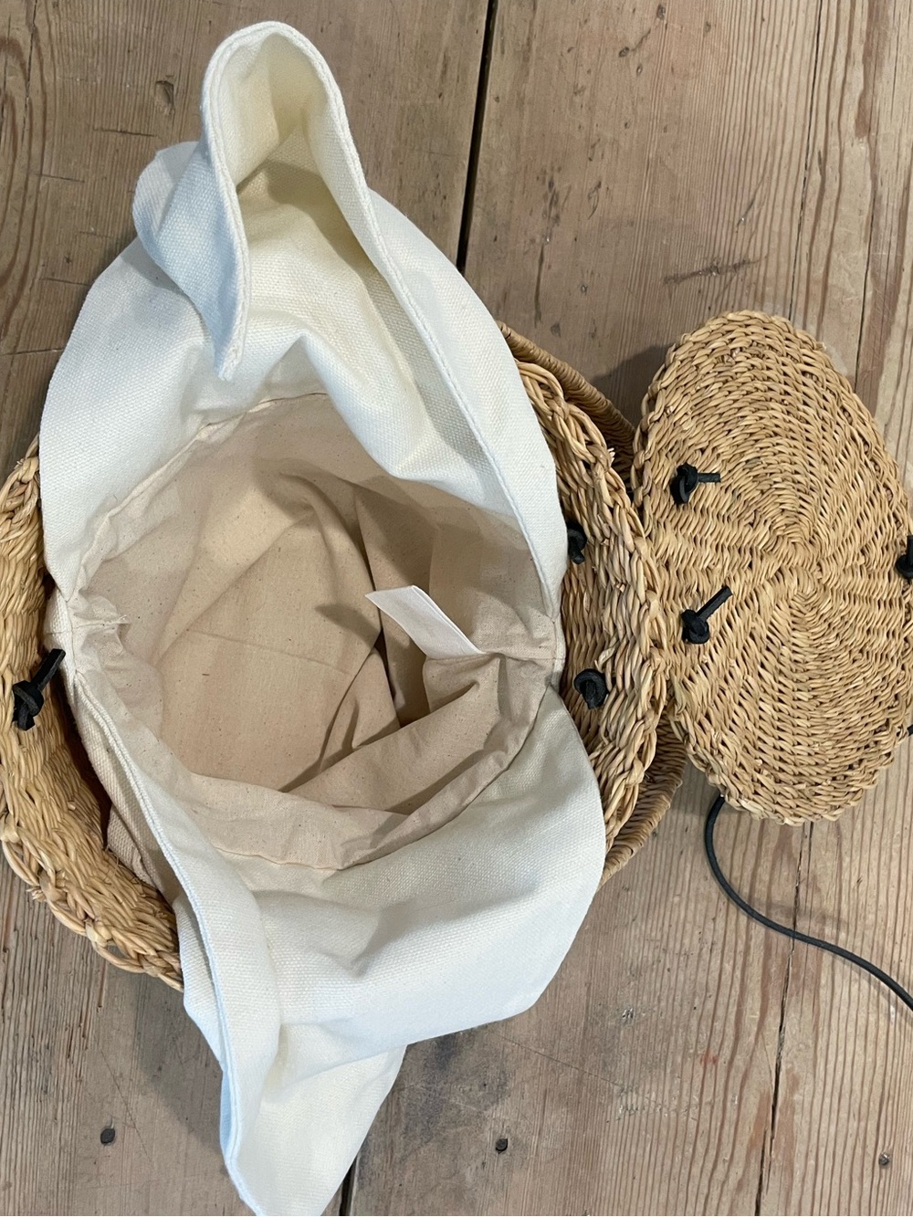 Muun Lou Bag - Picture 6 of 7